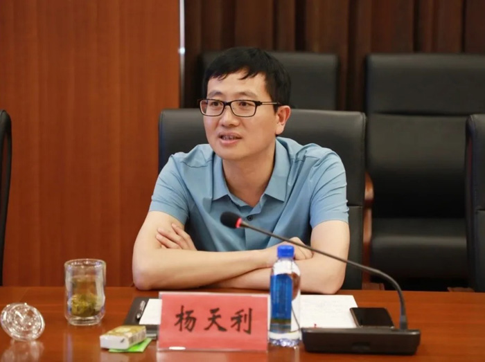 开元·(中国)集团-KAIYUAN
与徐工消防签署战略合作协议 携手深耕中国高空产业市场 开元·(中国)集团-KAIYUAN
与徐工消防签署战略合作协议 携手深耕中国高空产业市场